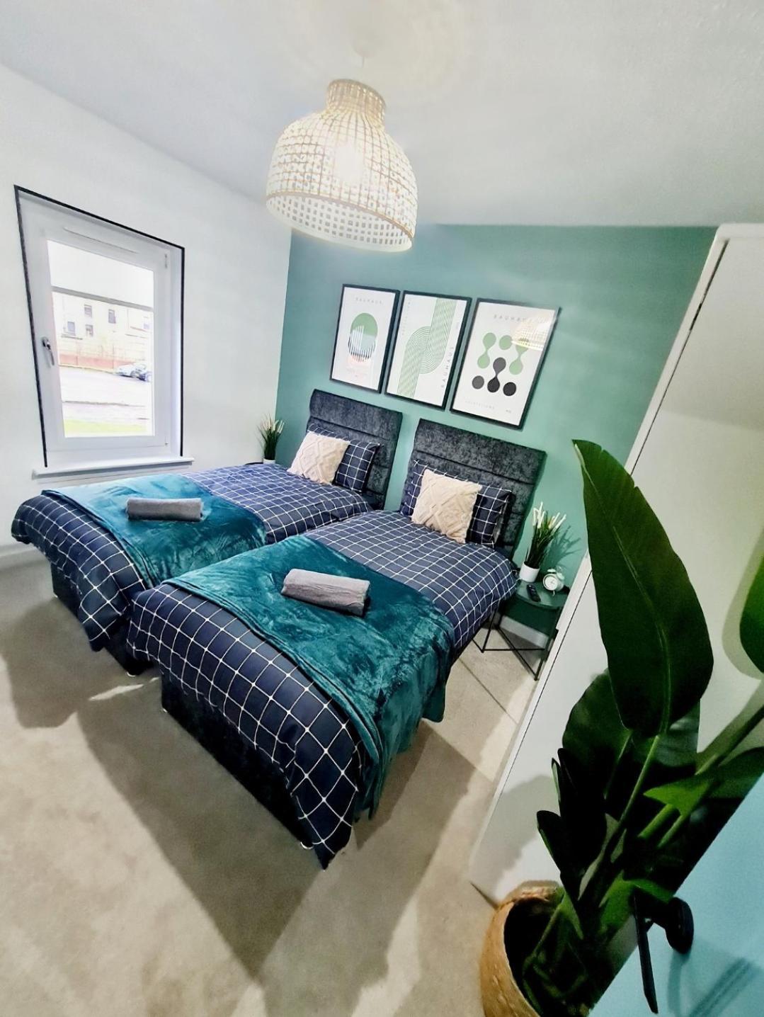 Bright 3Br Walking Distance To Town - Free Parking Apartment Glasgow Luaran gambar